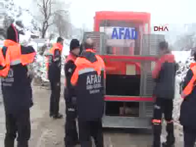 Bursa'da hayvanları için donmayı göze aldılar - 2