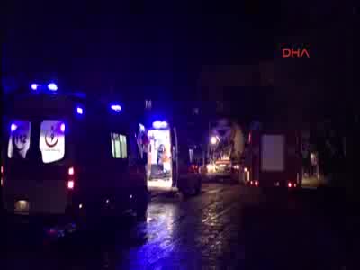 Akdeniz Üniversitesi'nde iskele çöktü