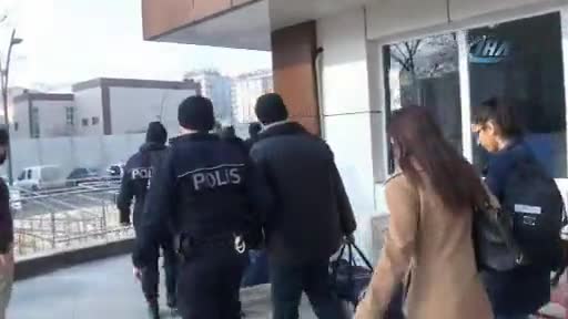 Gaziantep'te FETÖ operasyonunda 38 emniyet personeli tutuklandı