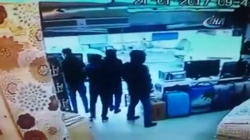 Esenyurt saldırganı kaçarken kameralara yakalandı