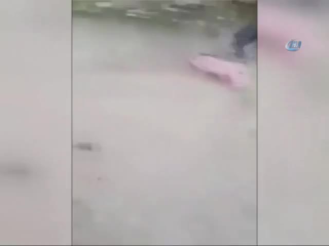 Musul'da üç genç kurşuna dizildi