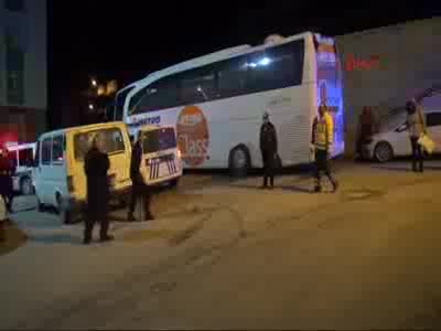 Freni boşalan otobüsü kilometreler sonra durdurdu
