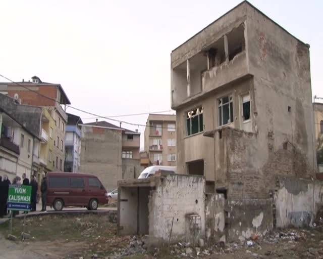 Bursa Namık Kemal Mahallesi'nde yıkım yapıldı