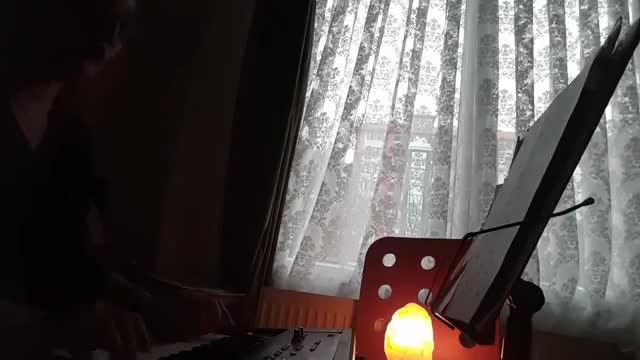 İzmir Marşı'nın "Hayır" marşına çevirdi, sosyal medyada paylaşım rekoru kırdı