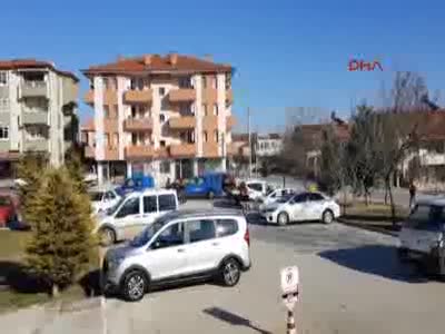 Tezgahtan tavuk çalan hırsızlar Bursa'da yakalandı