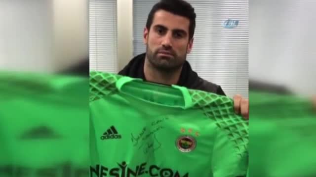 Lösemili Ziya Yusuf'a Volkan Demirel'den forma