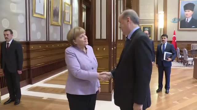 Erdoğan-Merkel görüşmesi başladı