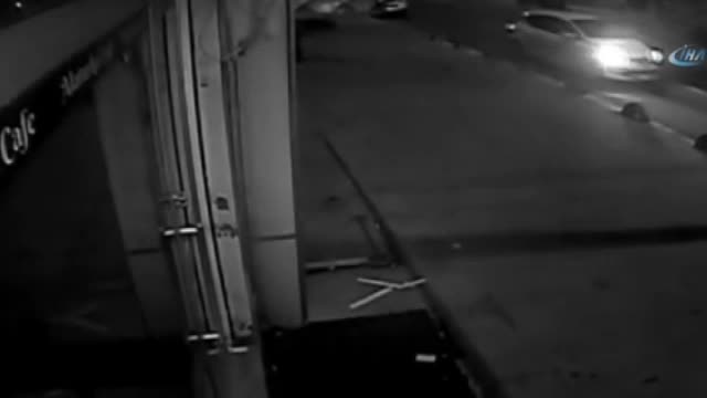 İstanbul'da nefes kesen hırsız polis kovalamacası