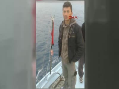 Cennet koyda tekne alabora oldu: 2 ölü