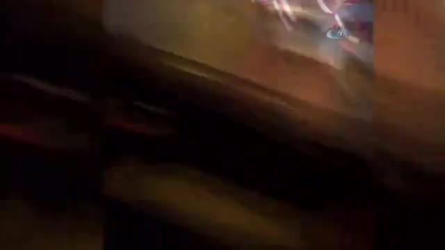 Araca çarpan trafik magandası makas atmaya devam etti