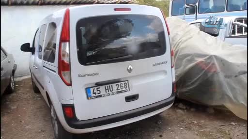 Polise çarpıp kaçan sürücü yakalandı