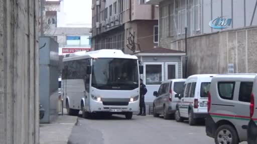 Bursa'da 13 avukat FETÖ'den adliyeye sevk edildi