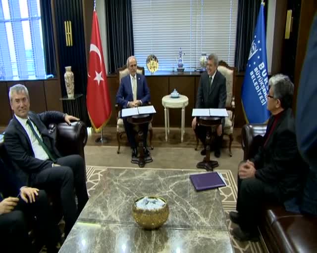 Bursa Uludağ Üniversitesi Mimarlık Fakültesi için imzalar atıldı