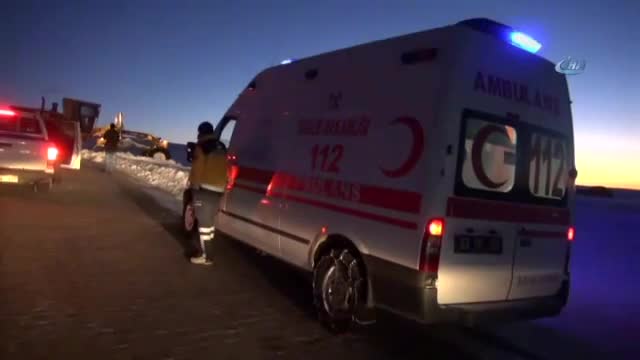 Şanlıurfa'da çoğunluğu öğrenci 300 kişi mahsur kaldı