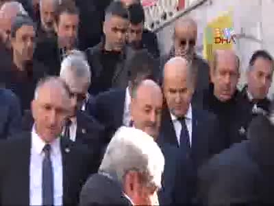 Bakan Müezzinoğlu, Bursa'da CHP'yi ziyaret etti