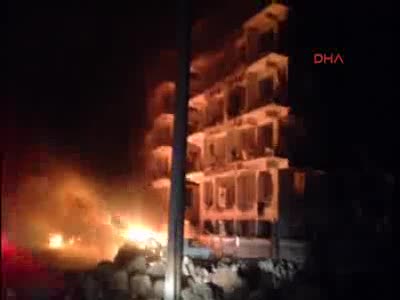 Şanlıurfa'da hakim ve savcı lojmanı yakınında patlama - 3