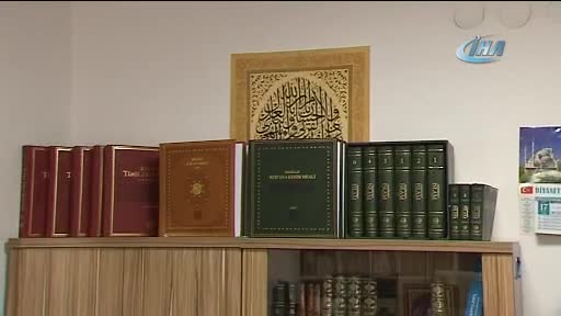 Camilerde okunan ezana standart geliyor