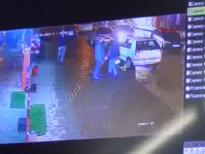 Bursa'da silahlı baltalı kavga!