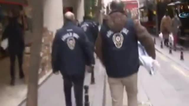 İstanbul'da bandrolsüz kitap operasyonu
