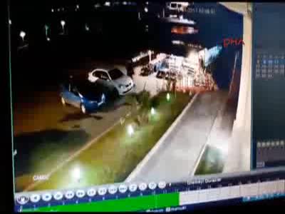 Bursa'da dinlenme tesislerinde yolcu otobüslerinden hırsızlık!