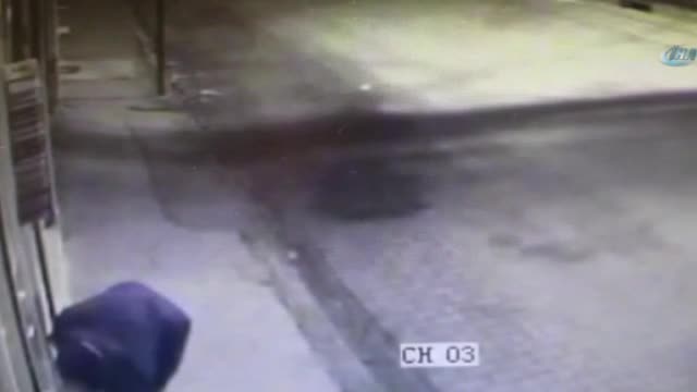 Hırsızın rahat tavırları pes dedirtti