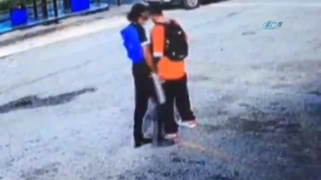 Sokak ortasında hasmına kurşun yağdırdı