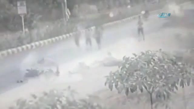 Motosiklet adama böyle çarptı