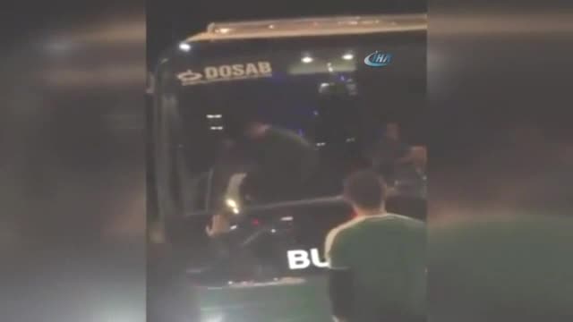 İşte Bursasporlu futbolculara yapılan saldırı