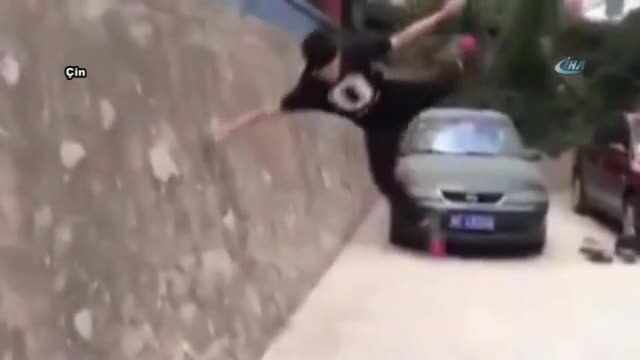 Takla atmak isterken kolunu kırdı