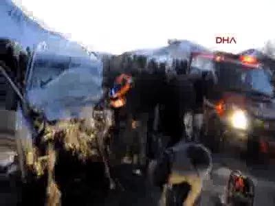 Tatvan'da katliam gibi kaza: 4 ölü, 1 yaralı
