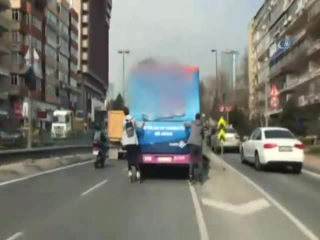 Yine patenli çocuklar yine ölümüne yolculuk