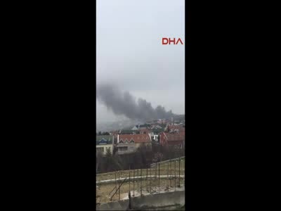 İstanbul'da helikopter düştü
