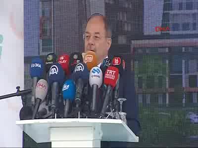 Sağlık Bakanı Recep Akdağ Bursa'da Devlet Hastanesinin temel atma töreninde konuştu