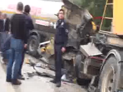 Polis memurunun kahrolduğu o an