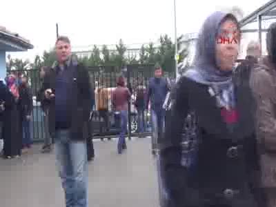Bursa'da sınavda rahatsızlan genç kız hastaneye böyle kaldırıldı