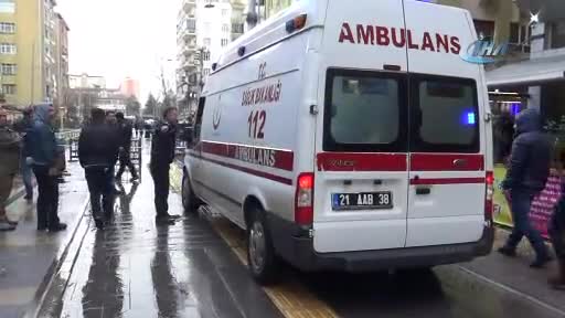 Diyarbakır'da silahlı kavga: 4 yaralı