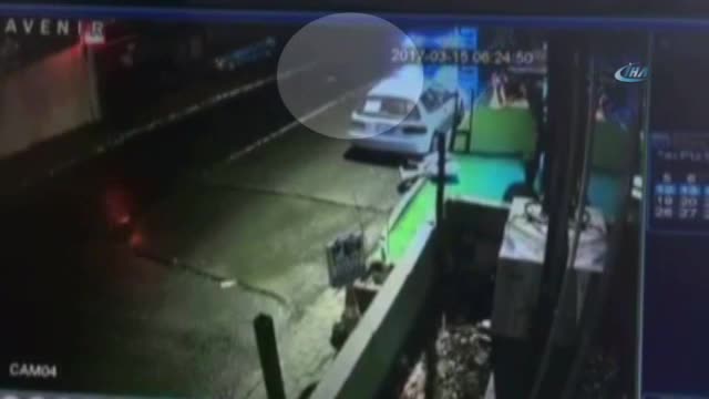 Bunu yapan insan olamaz: Yaralı köpeği ezip geçti!