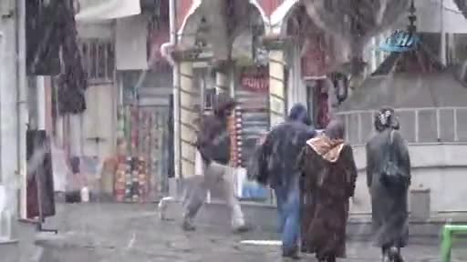 Kütahya Simav'da kar sürprizi