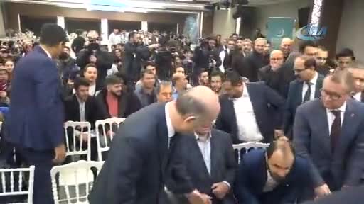 Bakan Bozdağ Bursa'da konuştu: "Herkesi bir panik ve korku sarmış durumda"