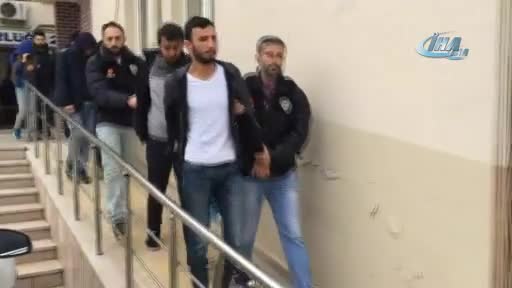Bursa'da gençleri zehirleyemediler!