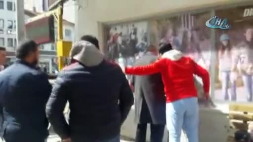 Bolu'da üniversiteli kızı taciz eden şahsa linç girişimi