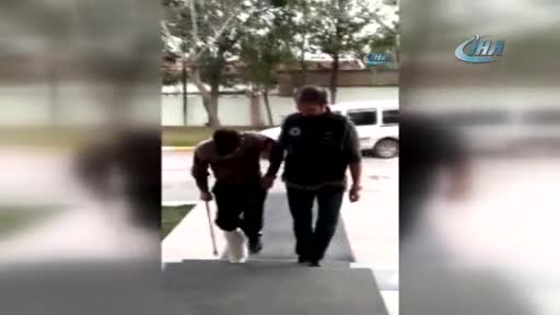 Uşak'ta alçılı bacaktan esrar çıktı