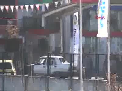 14 yaşındaki kızı taciz eden kişi linç ediliyordu
