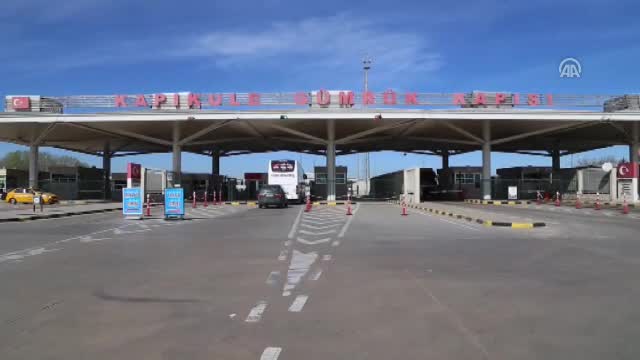 Bulgaristan'a gitmek isteyen Türkler sınırı yürüyerek geçmeye başladı