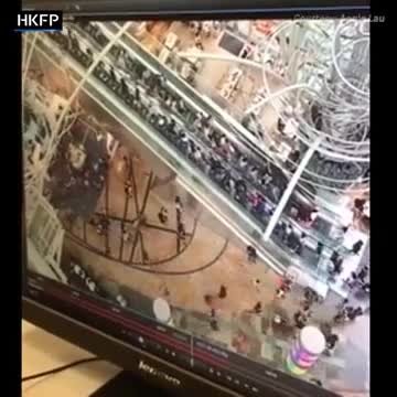 AVM'de yürüyen merdiven faciası: 18 yaralı