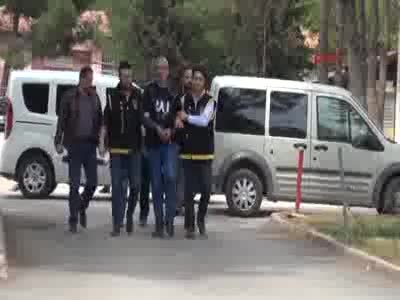 Kadın yüzünden kafa attığı adam öldü