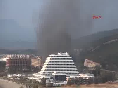 İzmir'de 5 yıldızlı otelde yangın paniği