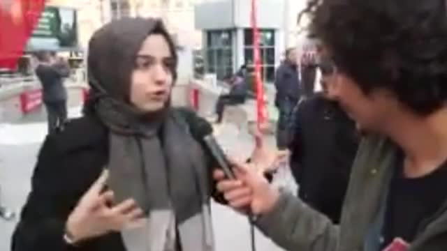 Genç kızın 'evet' konuşması sosyal medyada alay konusu oldu