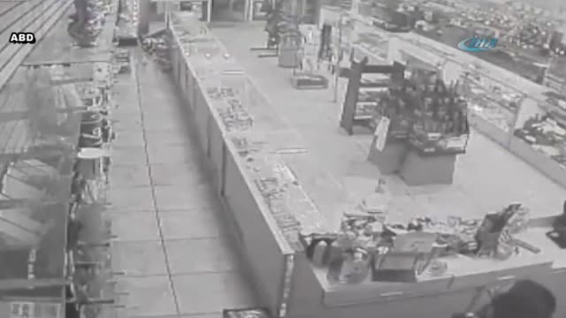 13 yaşındaki çocuk soymak istediği iş yerinde öldü