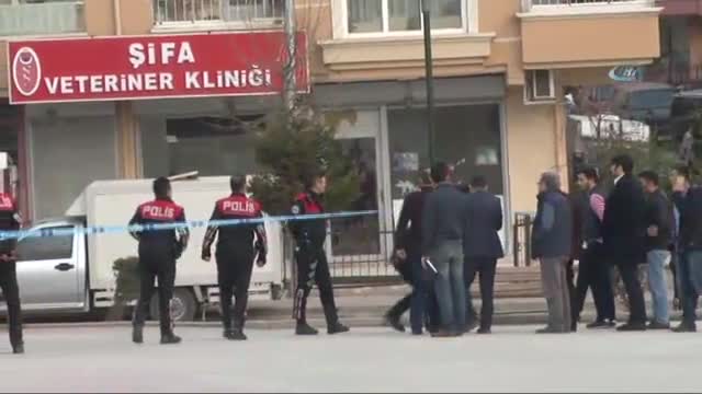 Kuyumcu hırsızları vatandaşların üzerine el bombası attı